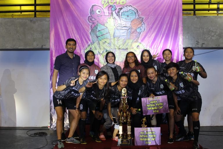 Juara 1 Futsal Putri Farmasi Cup 2018